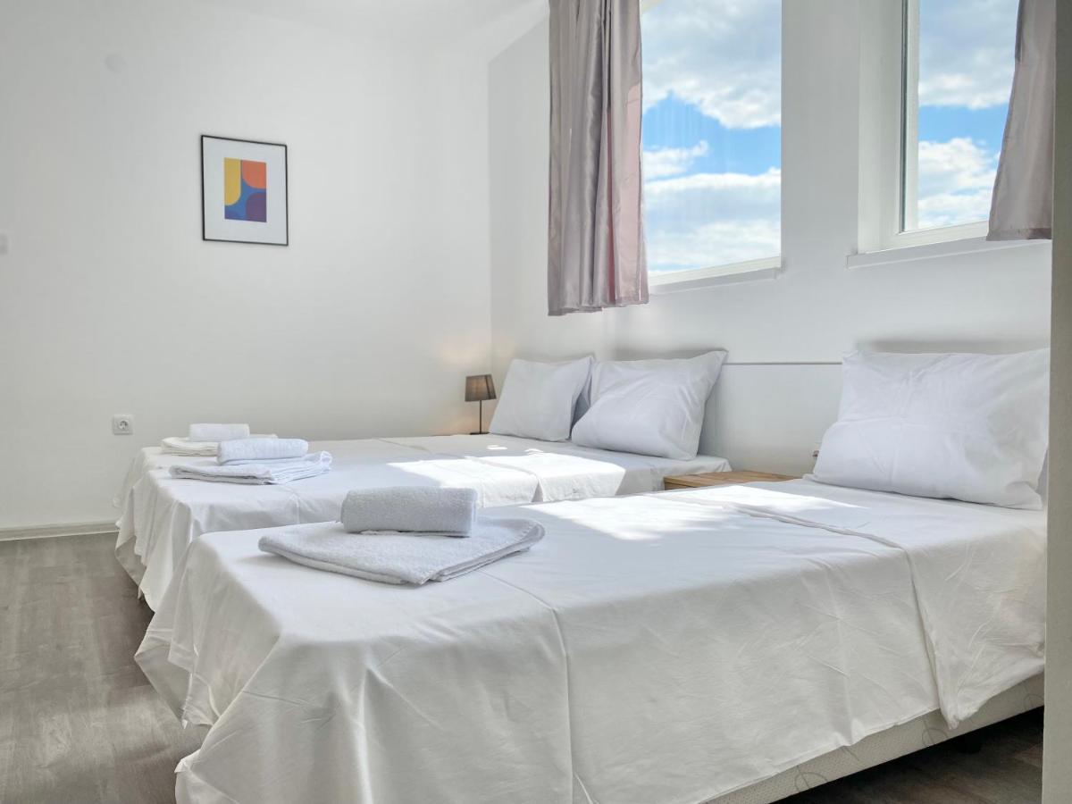 Hello Studios Budget Stays Free Parking & Wifi Stara Zagora Exterior photo